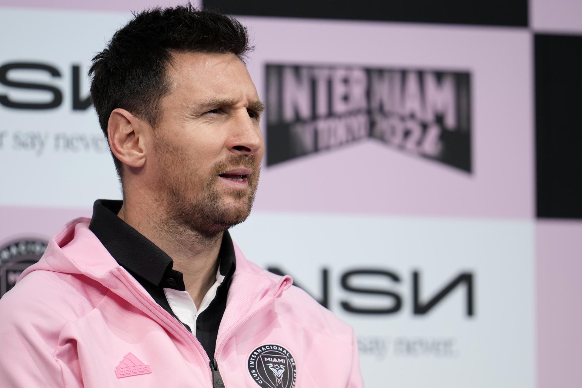 El maestro Messi desvela su lado filántropo: El lanzamiento de la Copa Messi une fuerzas con los clubes juveniles más destacados